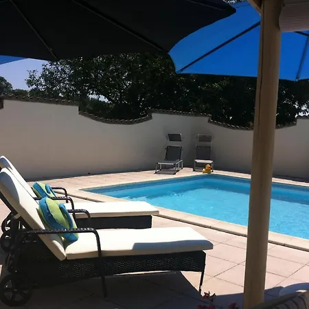 La Rocheraie D'hote B&B